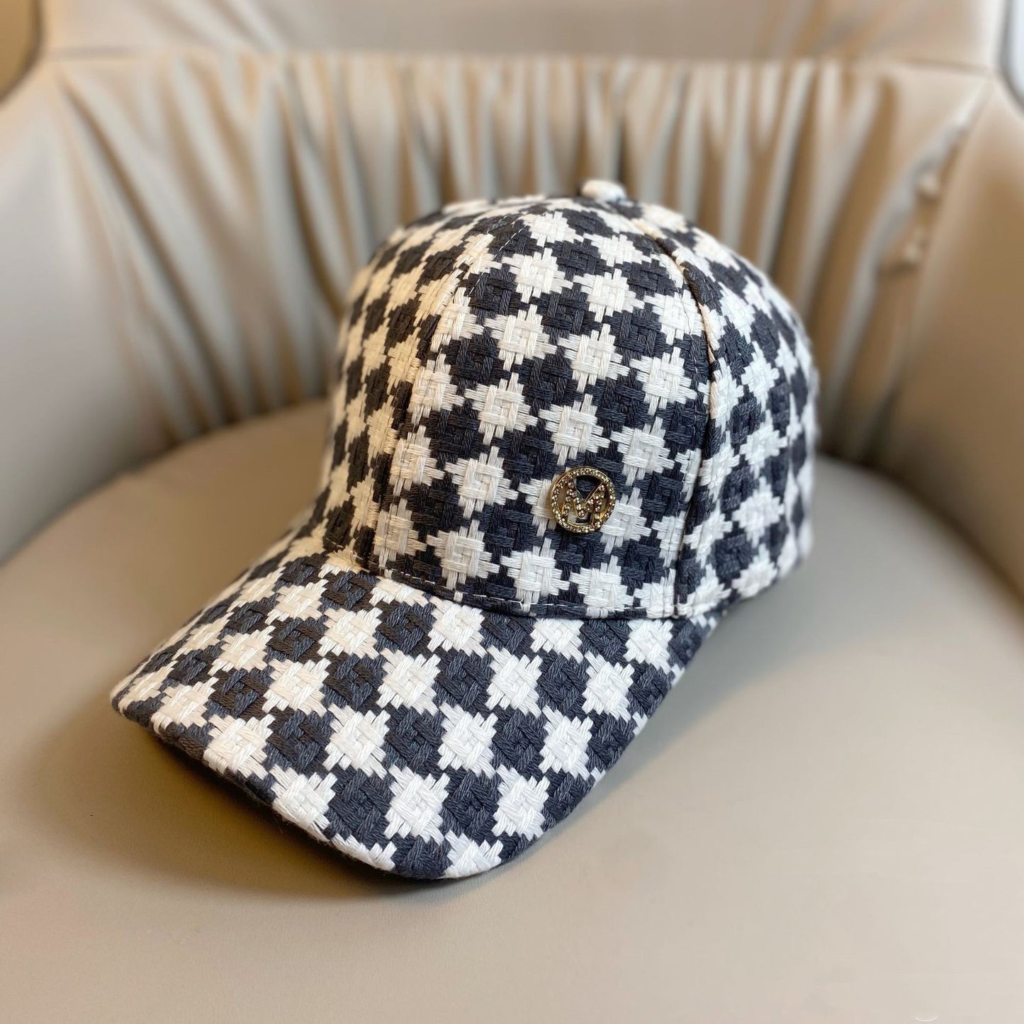 TheCapSpot - Diamond Shaped Hat