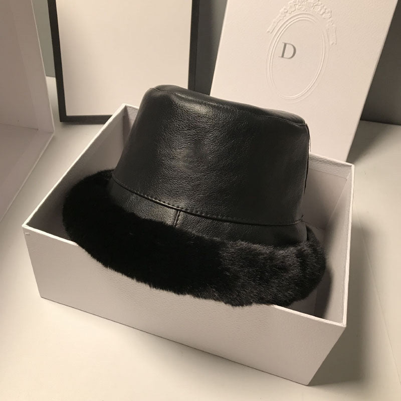 TheCapSpot - Leather Plush Hat