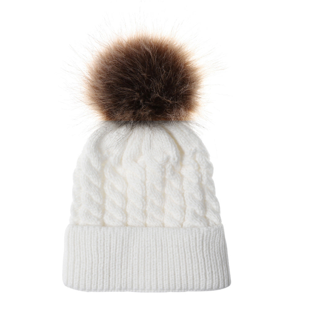 The CapSpot - Autumn and winter ball twist knit hat