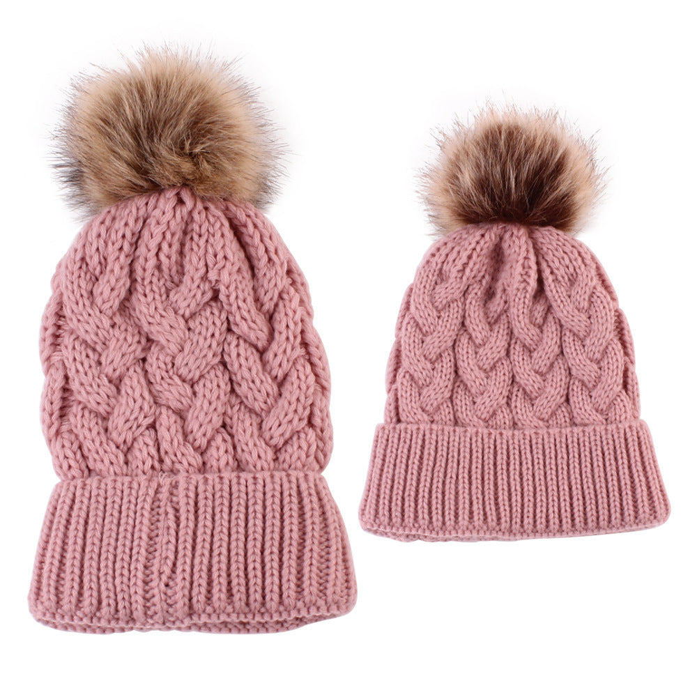The CapSpot - Autumn and winter ball twist knit hat