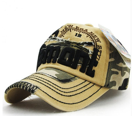 TheCapSpot - Strawberry Camouflage Baseball Cap