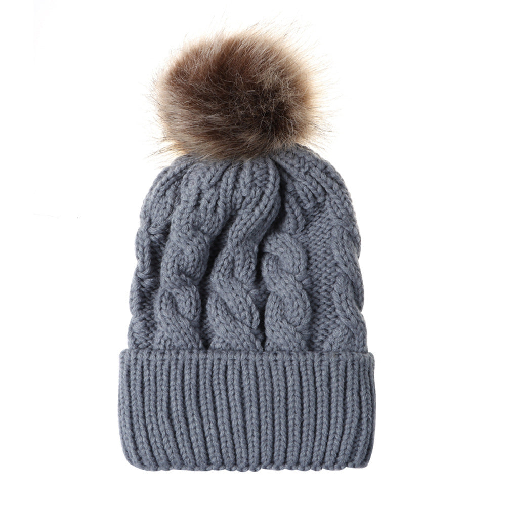 The CapSpot - Autumn and winter ball twist knit hat