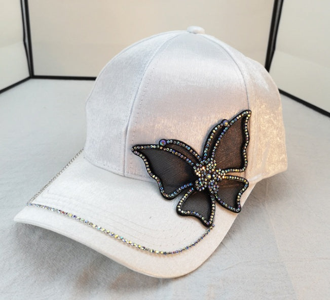 Rhinestone cap with diamonds