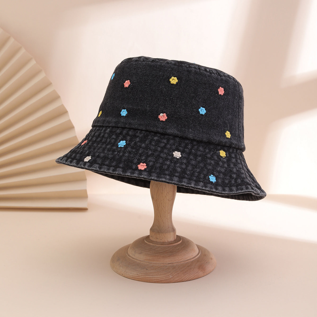 TheCapSpot - Valentine Bucket Hat