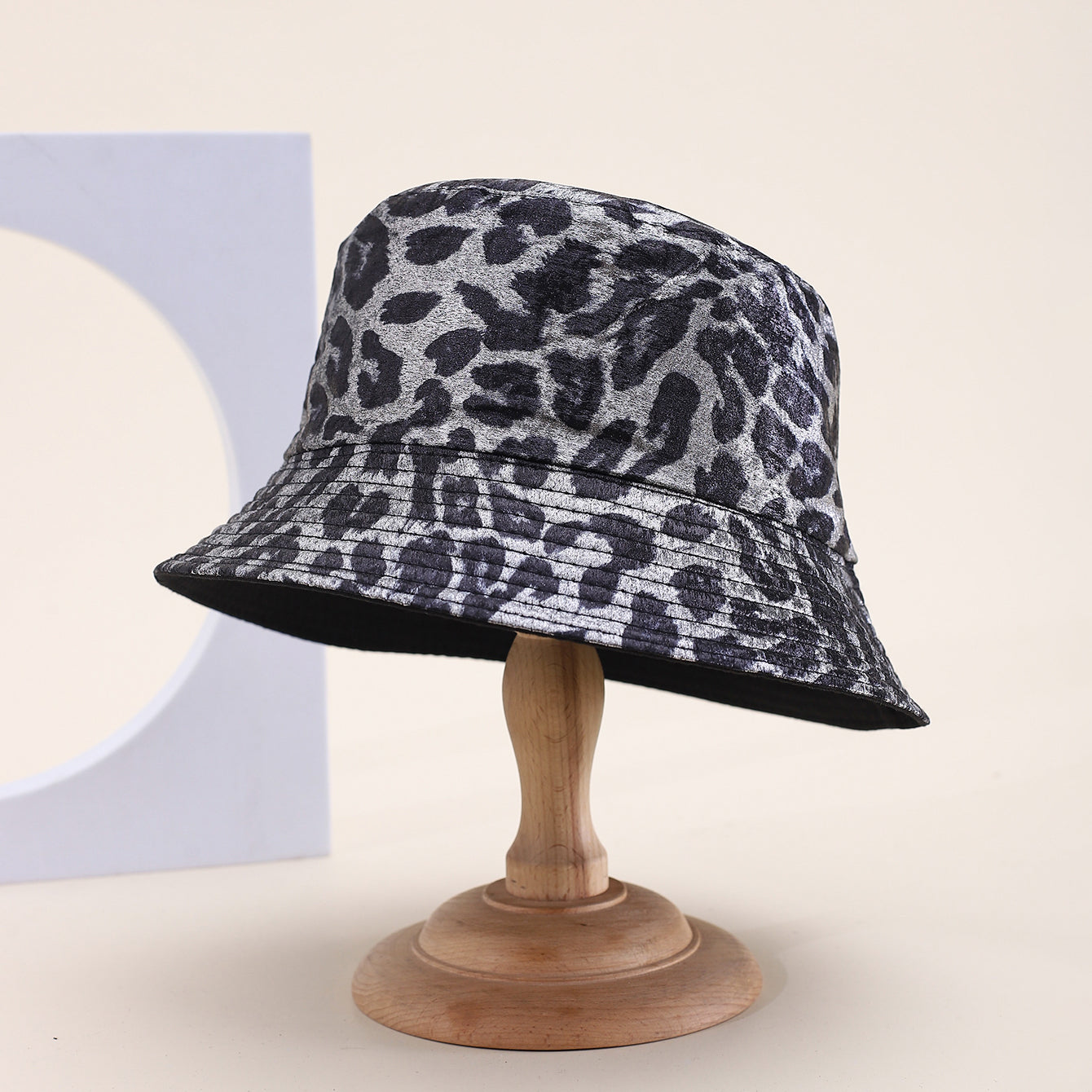 Silverstone Animal Pattern Bucket Hat