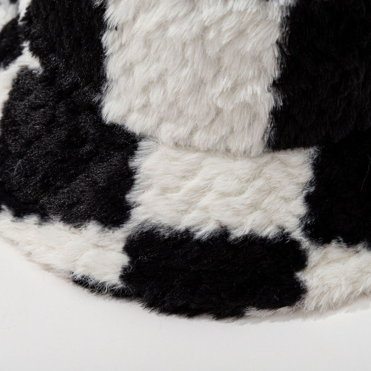 TheCapspot - Square Plaid Plush Bucket Hat